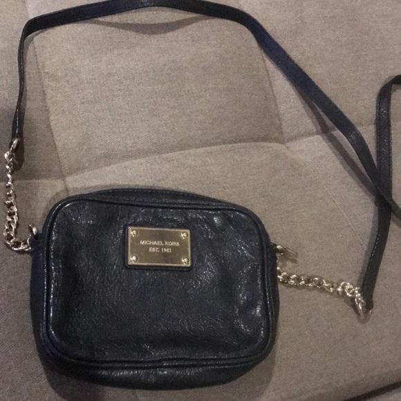 MICHAEL Michael Kors Handbags - Michael Kors Black crossbody with gold hardware
